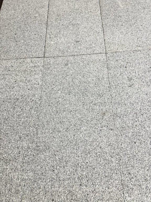 Grey Granite Chissel 2